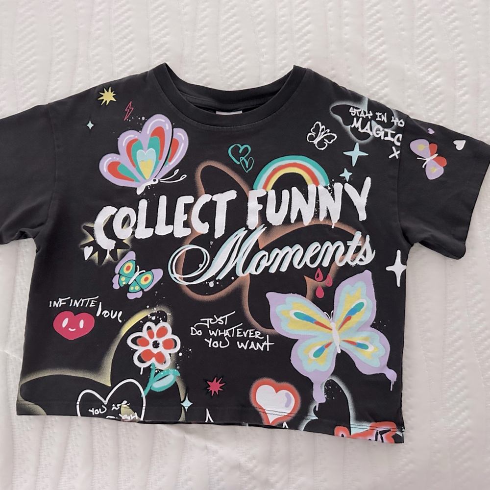 Zara gilrs graffiti print tee
